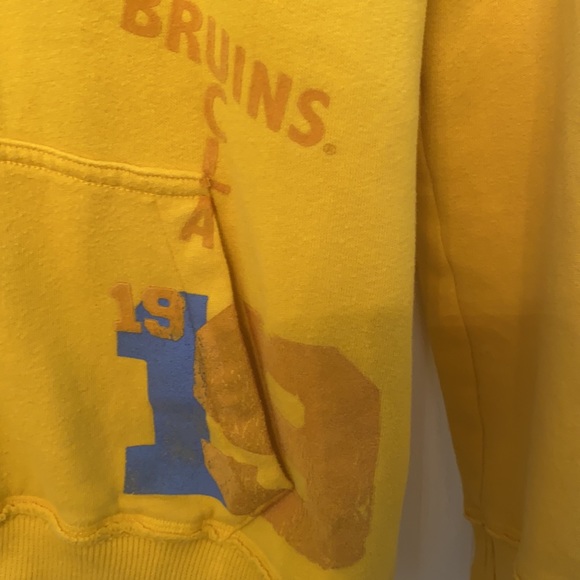 Victoria secret UCLA sweater size small - Picture 4 of 5